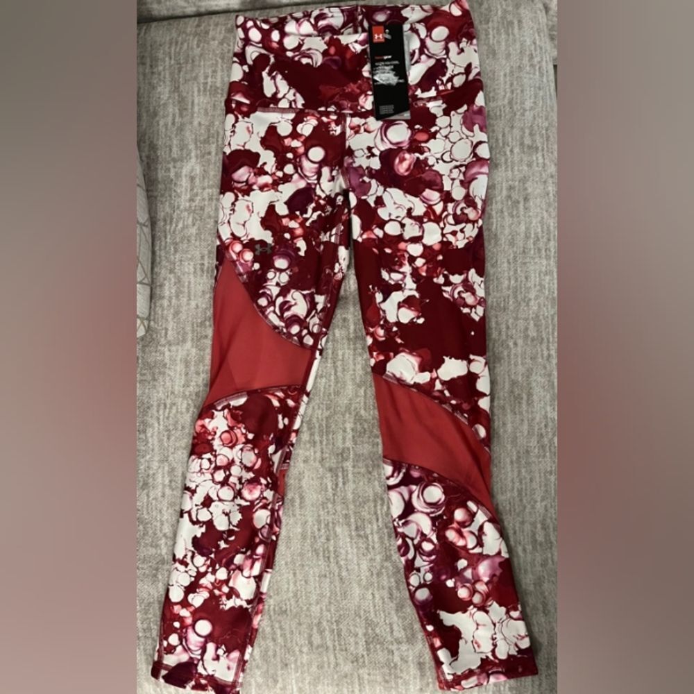 🥳 $13 FINAL PRICE❣️ NWT Women's Under Armour Leggings with mesh leg cutouts